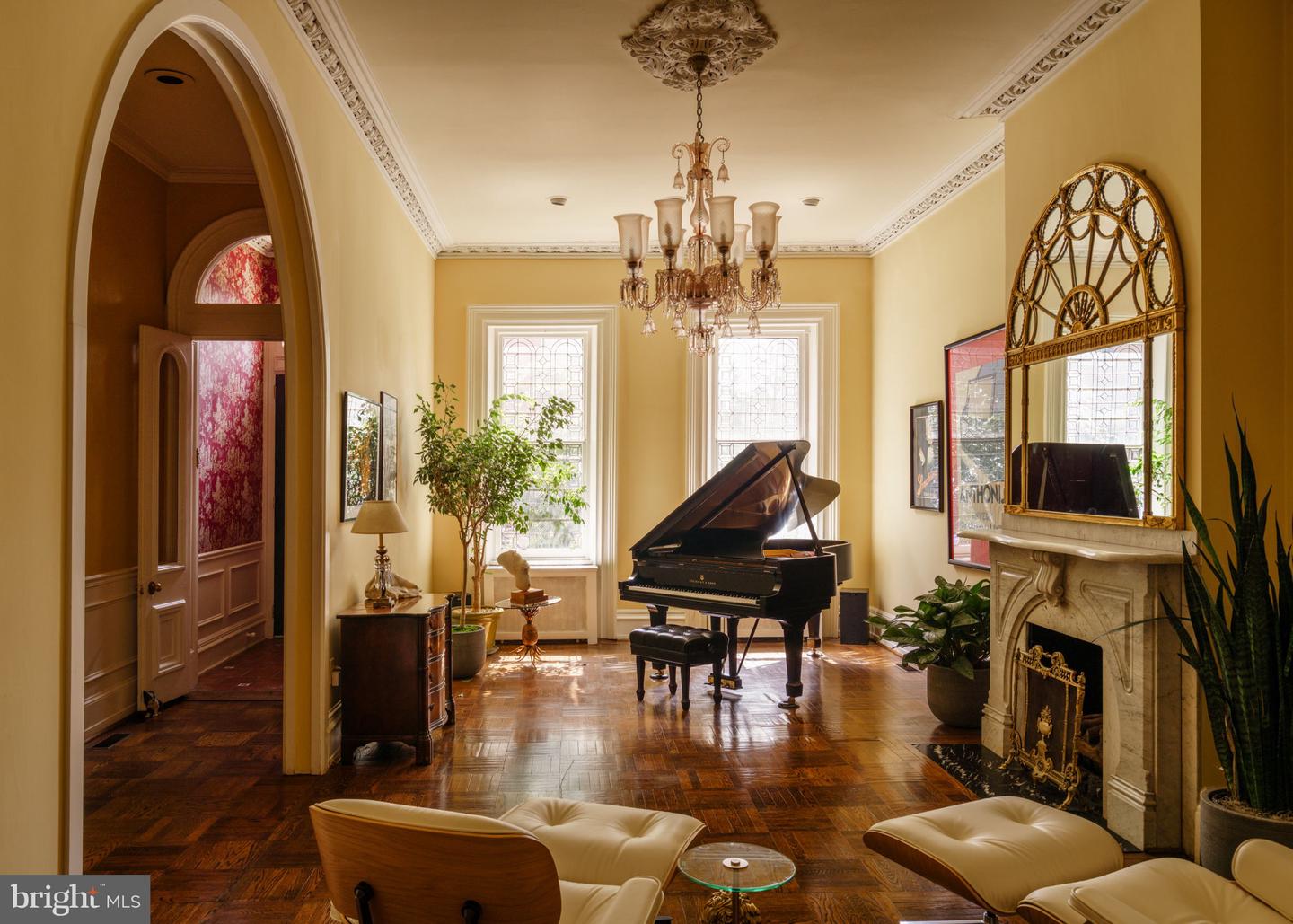 1835 Delancey Pl Property Photo 9