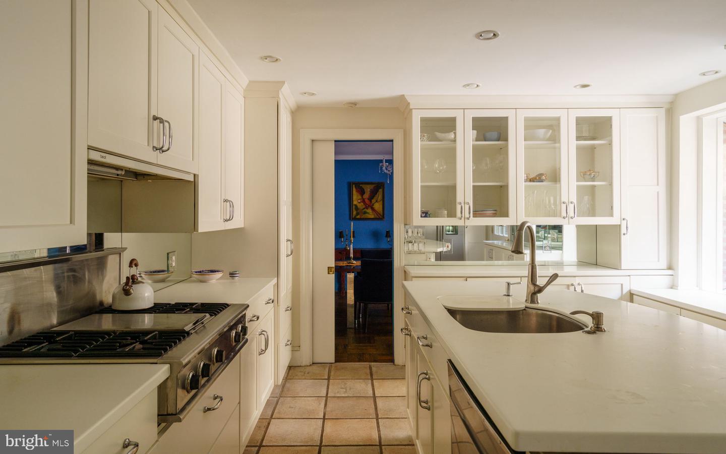 1835 Delancey Pl Property Photo 22