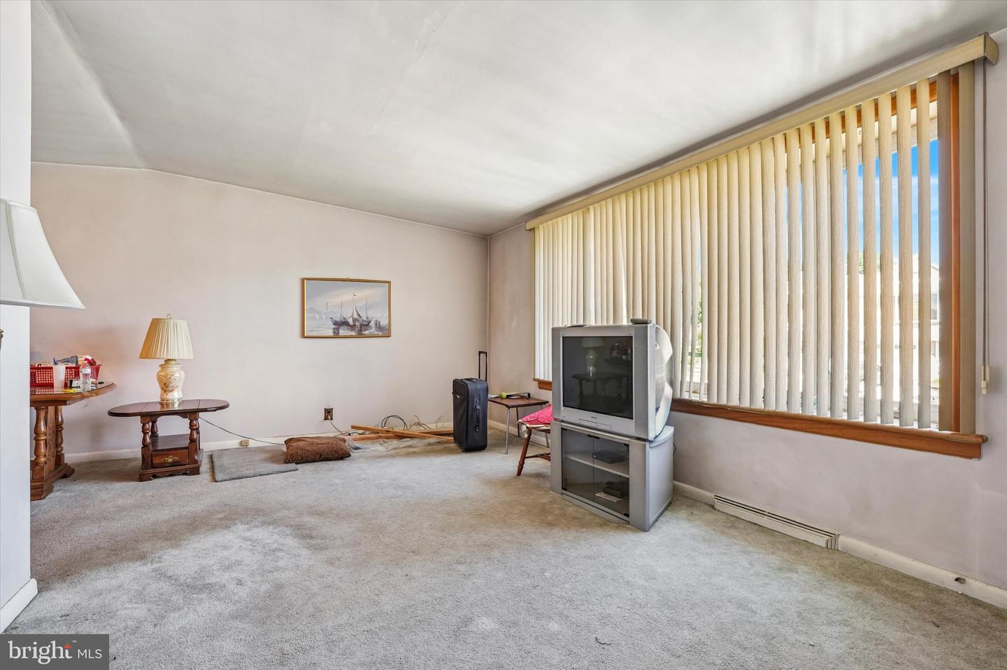8207 Narvon Property Photo 3
