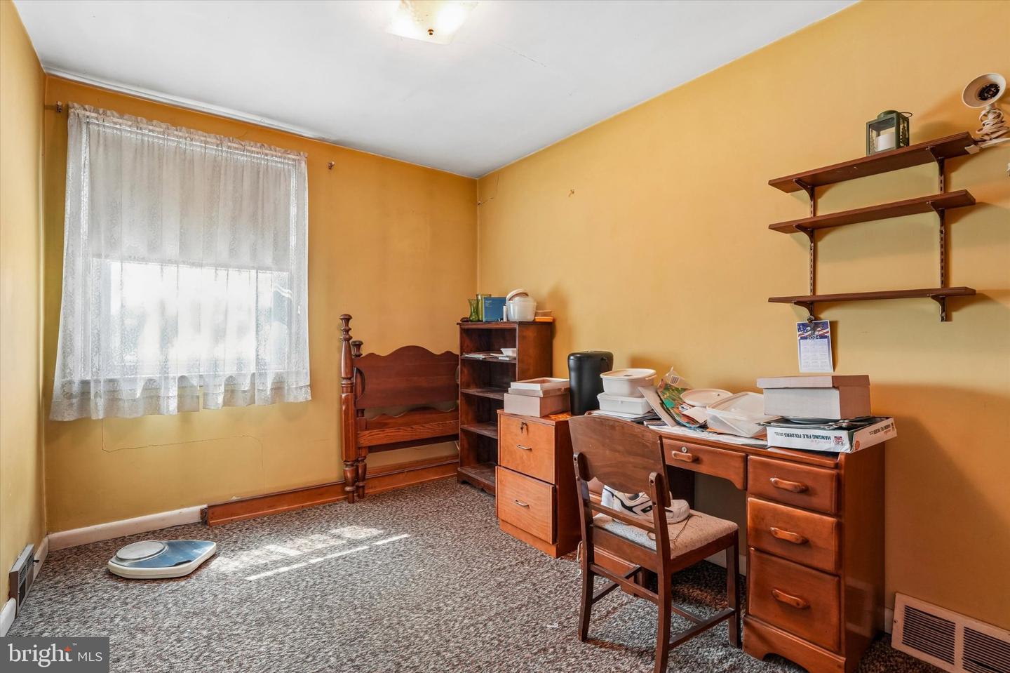 8207 Narvon Property Photo 10