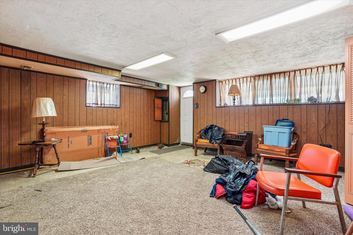 8207 Narvon Property Photo 11