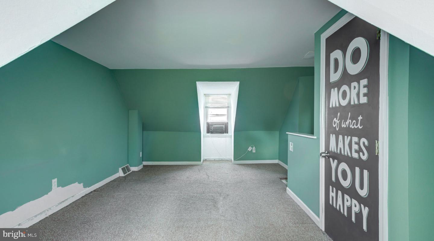 351 W Master St Property Photo 16