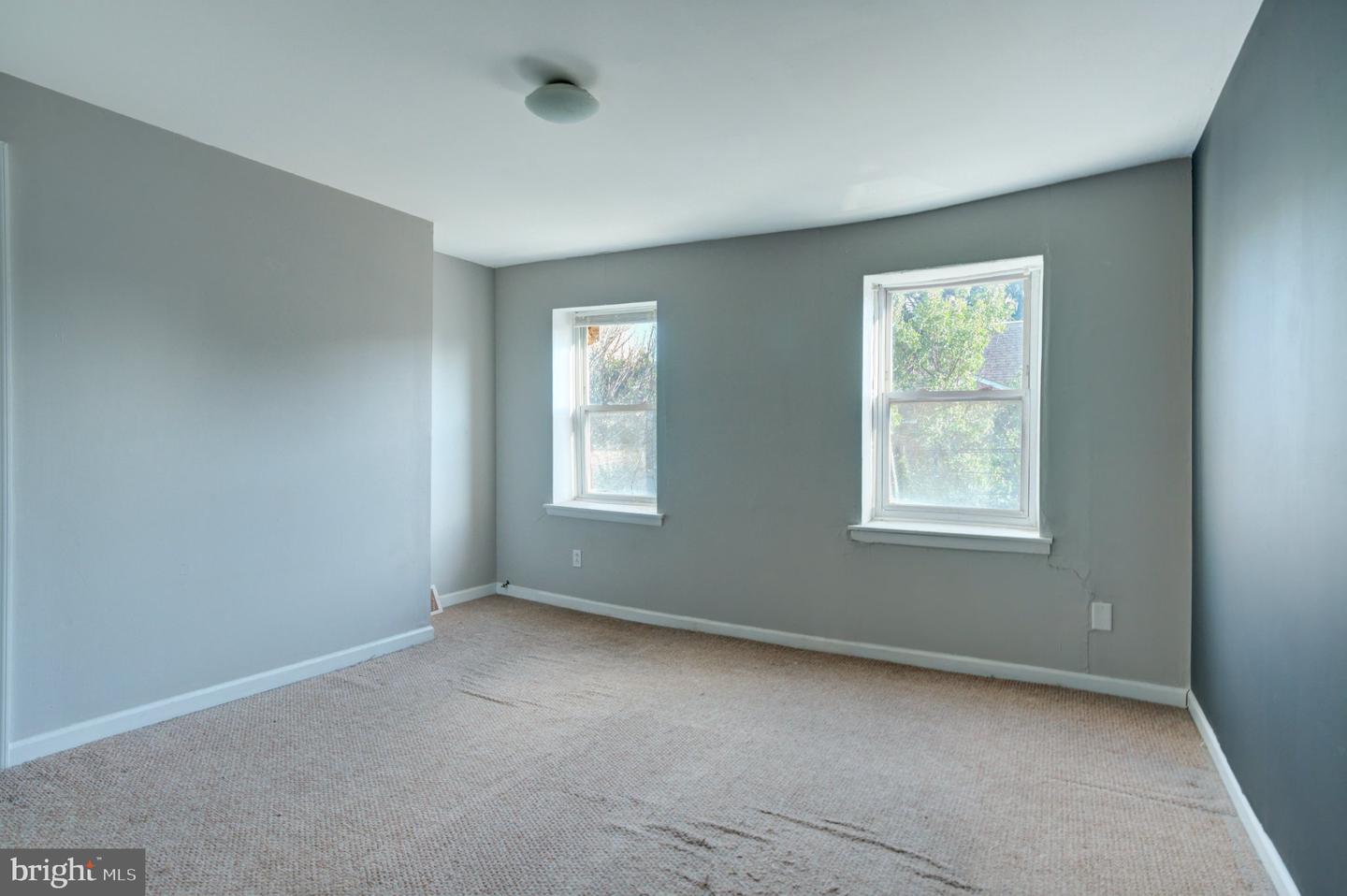 351 W Master St Property Photo 20