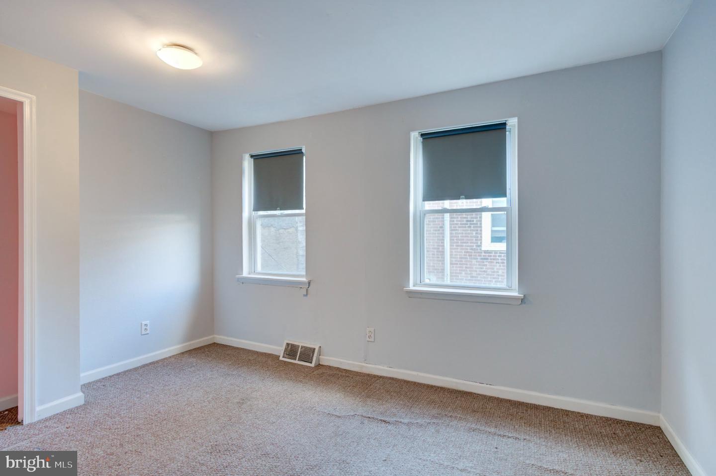 351 W Master St Property Photo 24