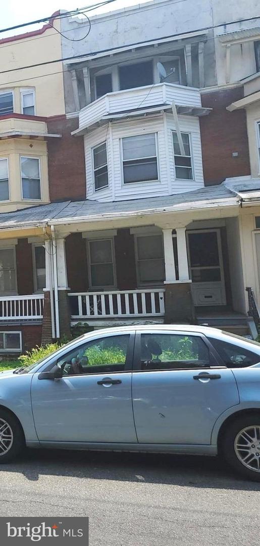 211 S 49th St Property Photo 1