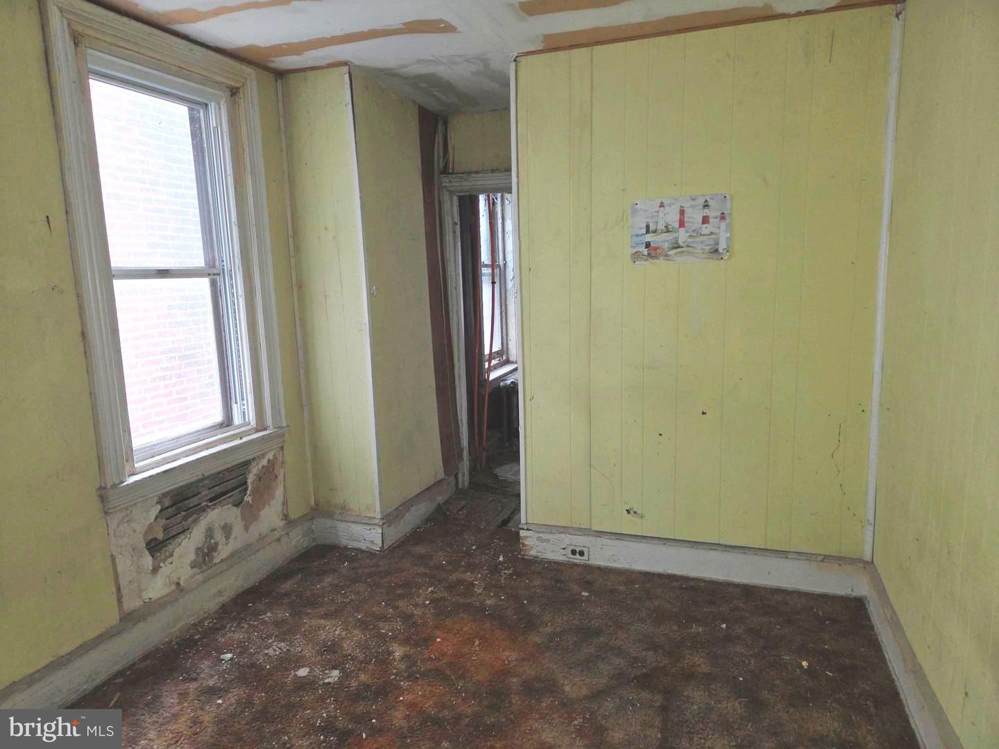 211 S 49th St Property Photo 11