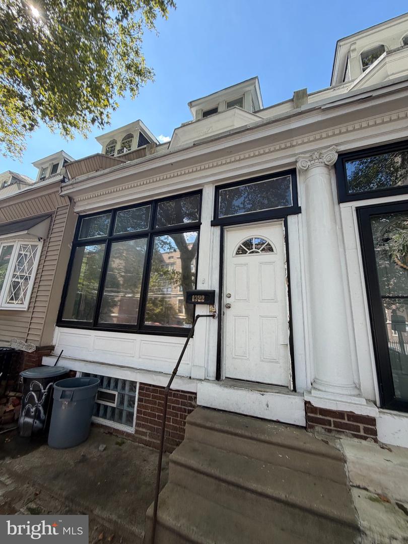 1322 HARRISON ST Property Photo 1