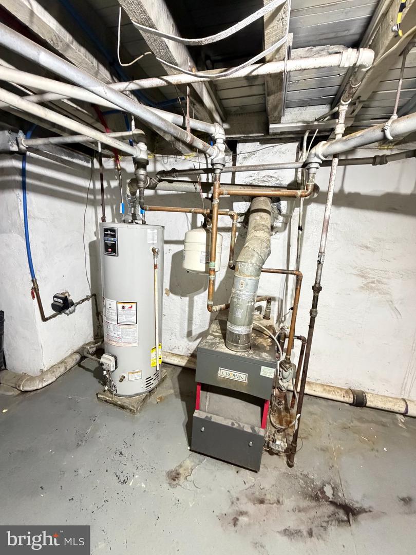 1322 Harrison St Property Photo 7