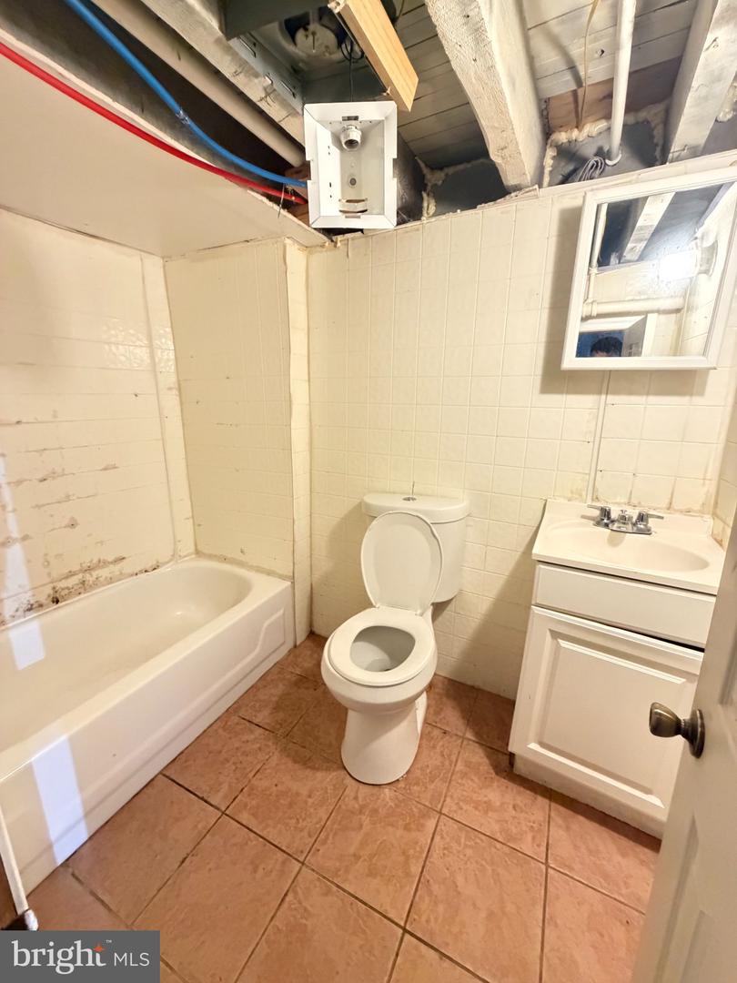 1322 Harrison St Property Photo 9
