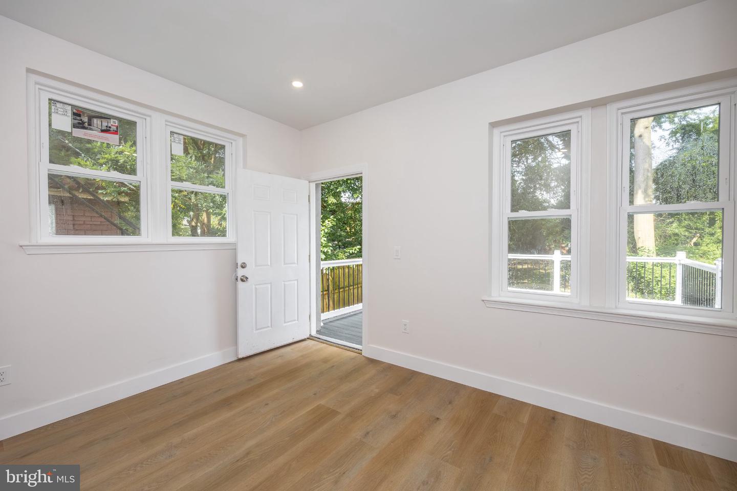 245 Hansberry St Property Photo 16