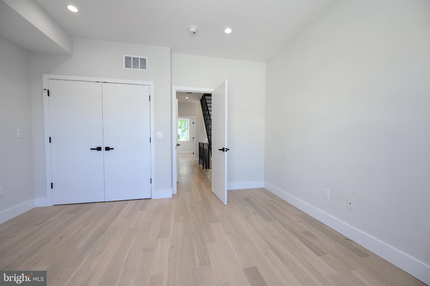 2940 W Master St Property Photo 32