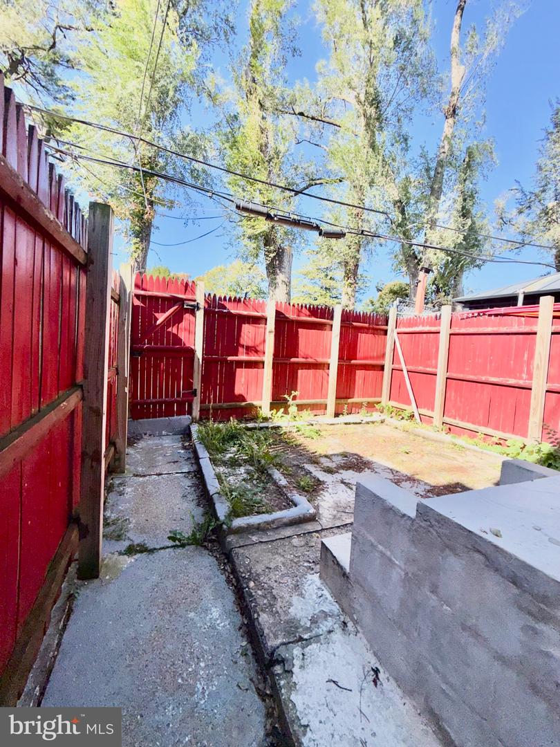 4506 Hurley St Property Photo 14