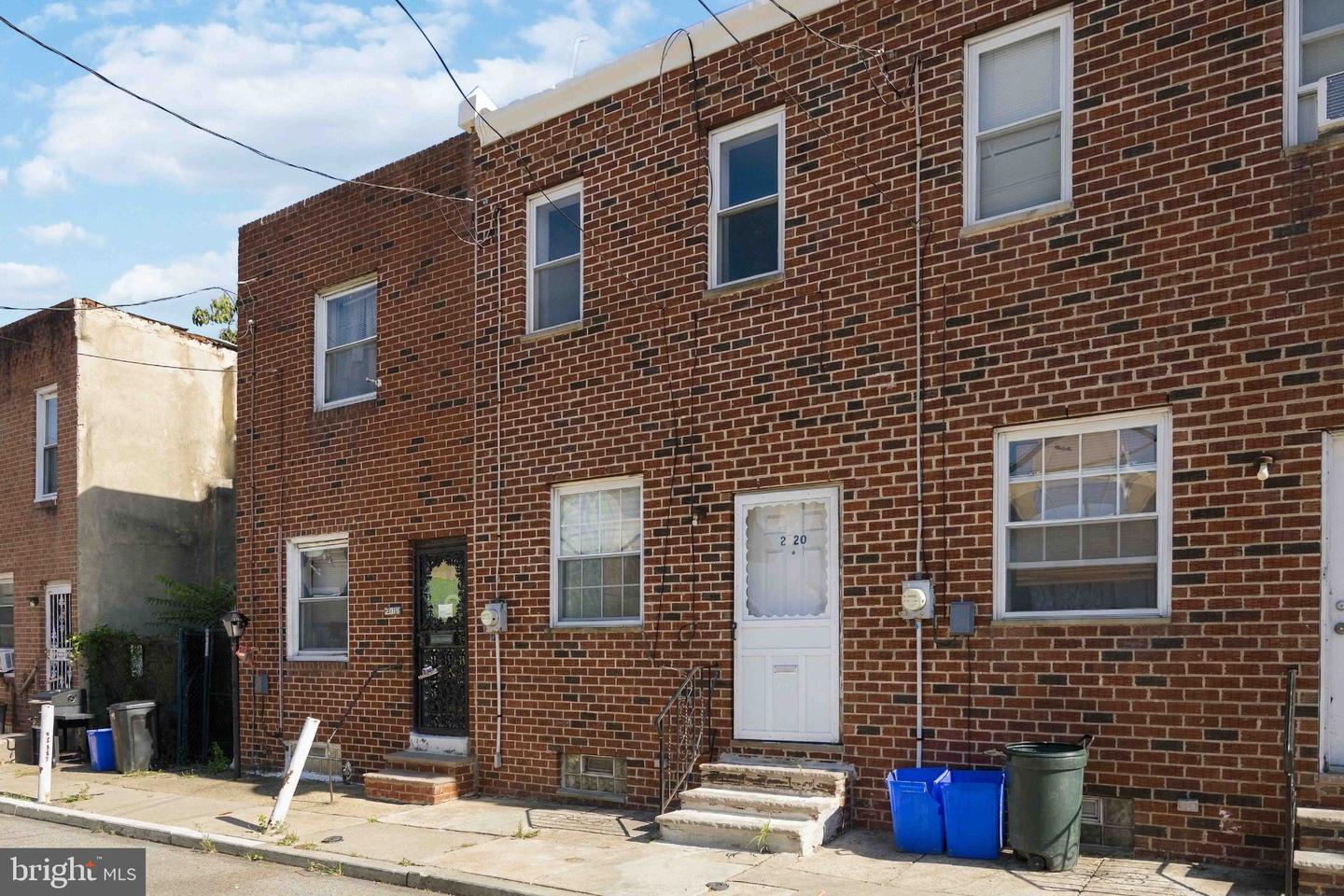 2020 Newcomb St Property Photo 2