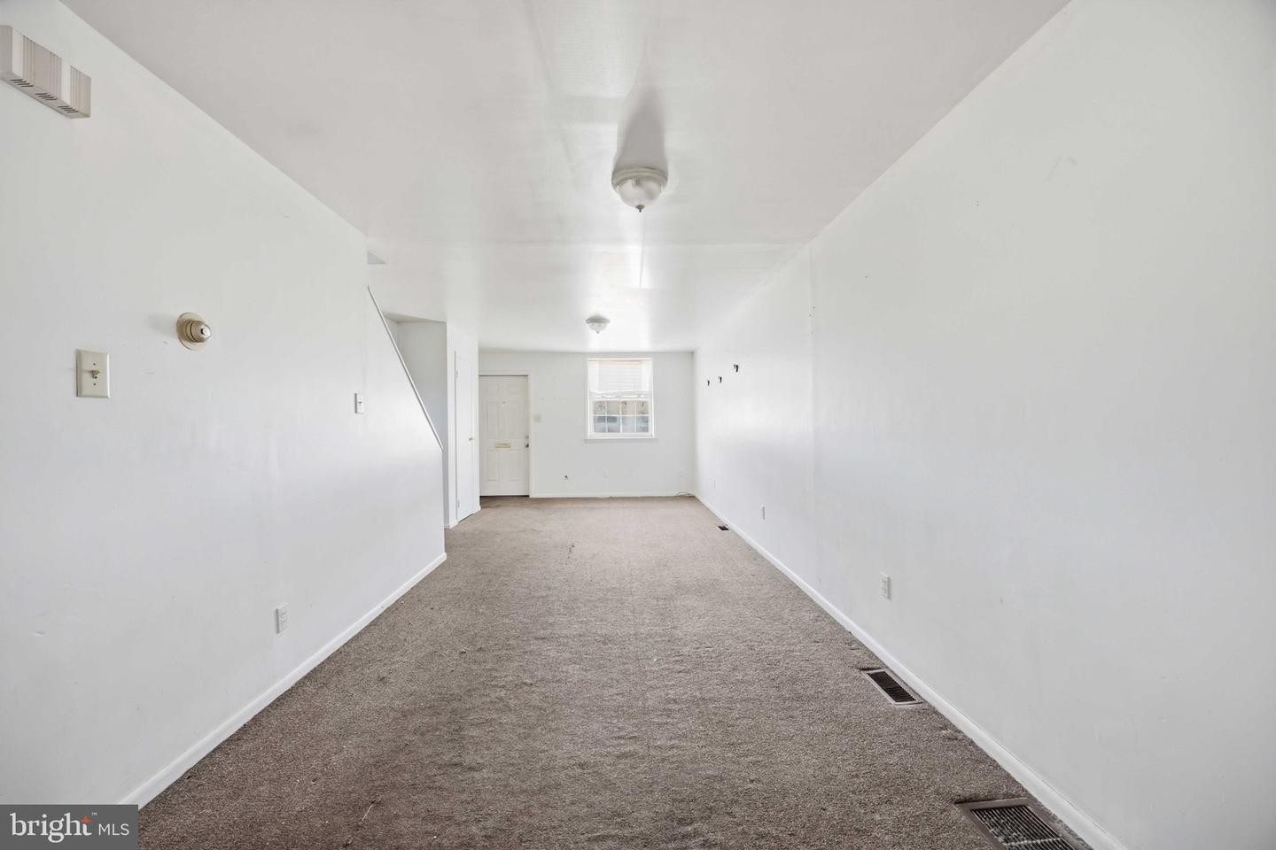 2020 Newcomb St Property Photo 6
