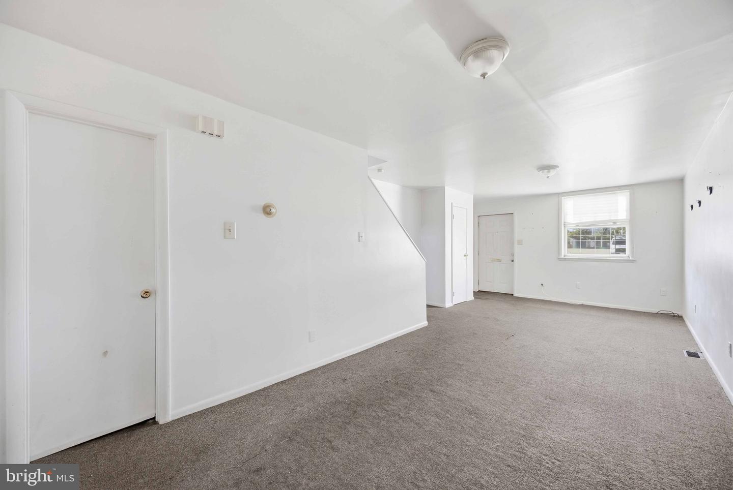 2020 Newcomb St Property Photo 7