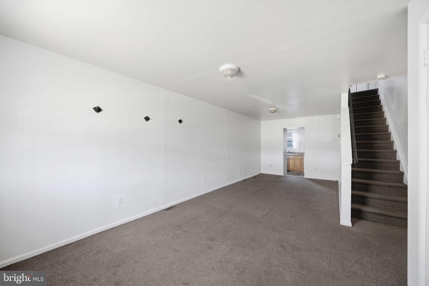 2020 Newcomb St Property Photo 8