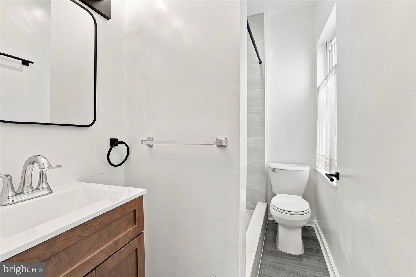 345 Winton St Property Photo 14