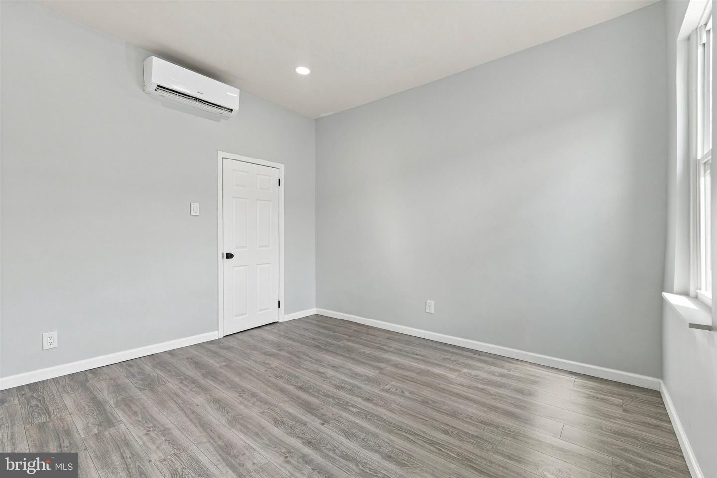 345 Winton St Property Photo 21