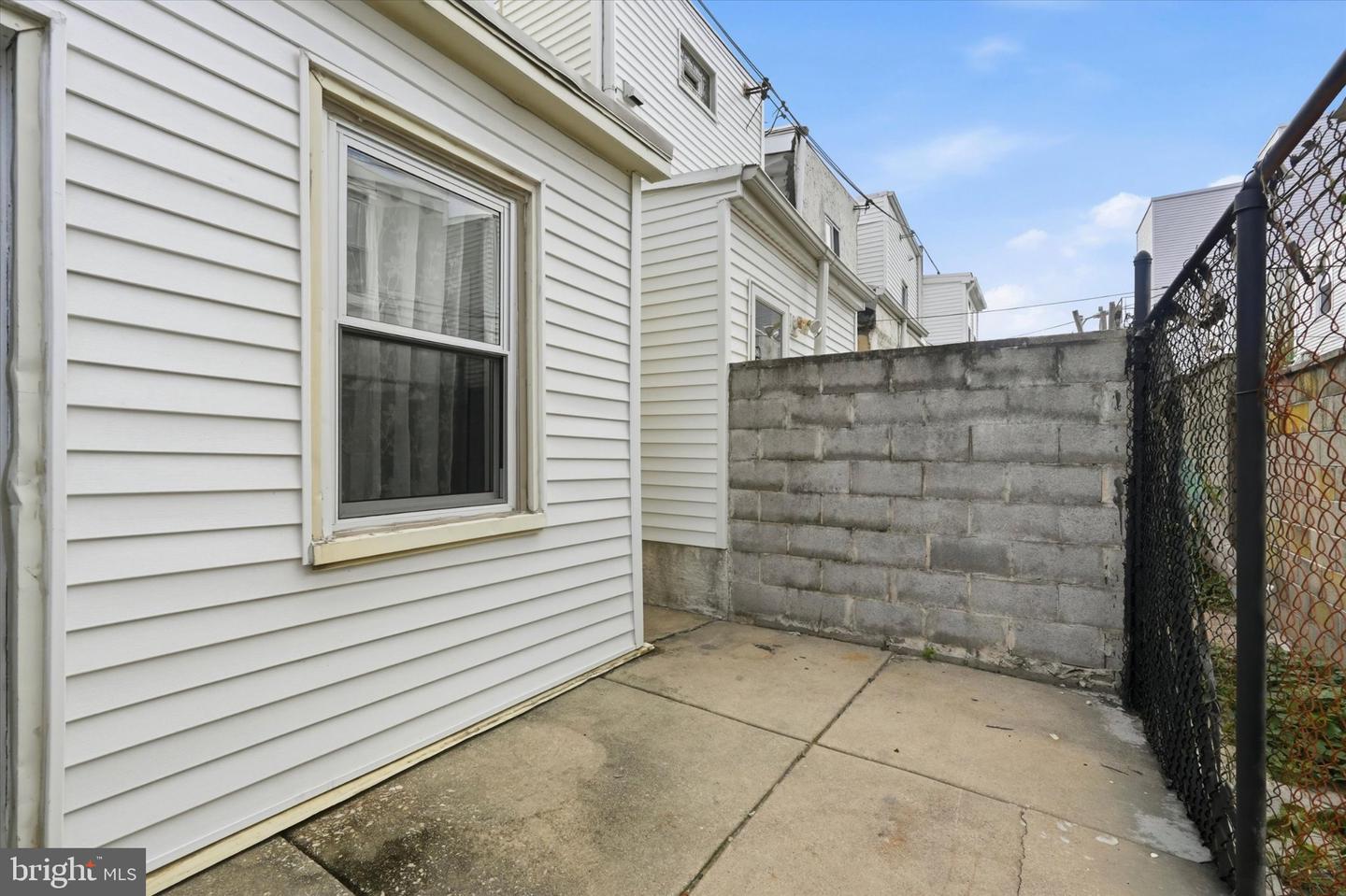 345 Winton St Property Photo 23