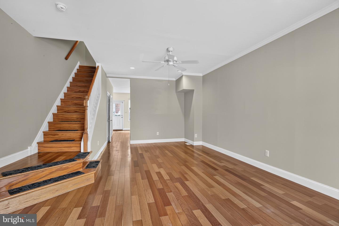 2813 Ogden St Property Photo 2