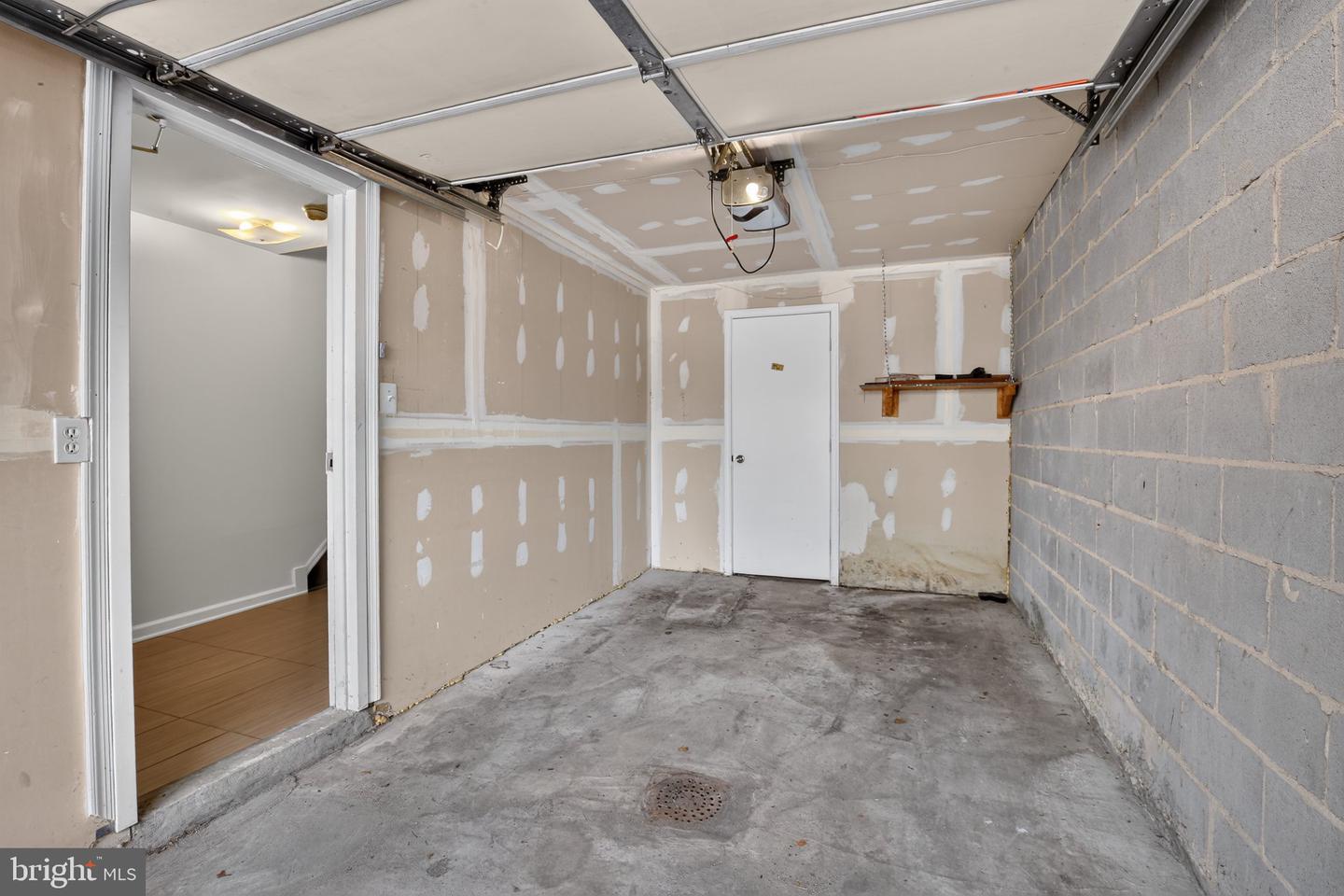 2813 Ogden St Property Photo 18