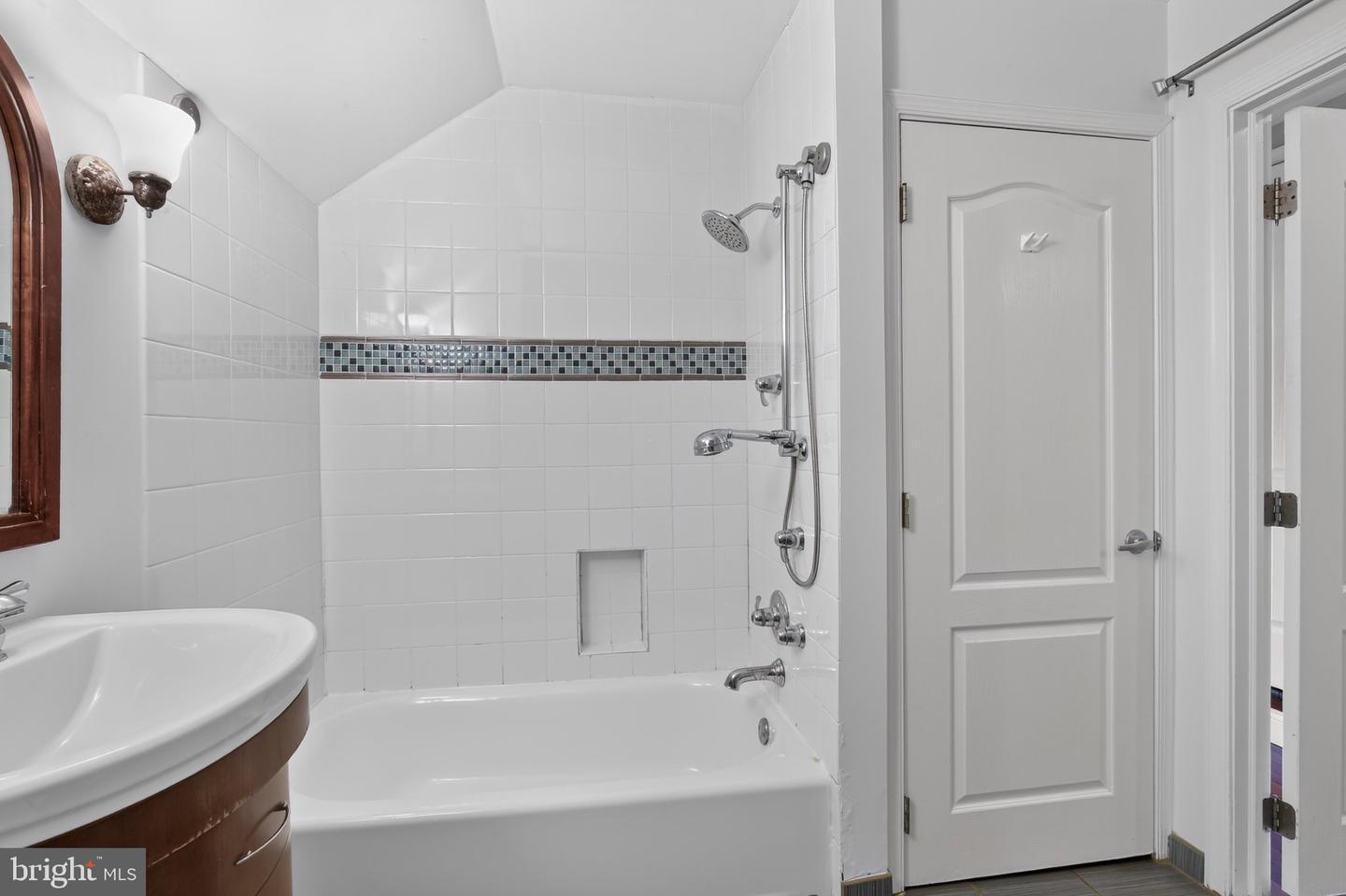 2813 Ogden St Property Photo 25