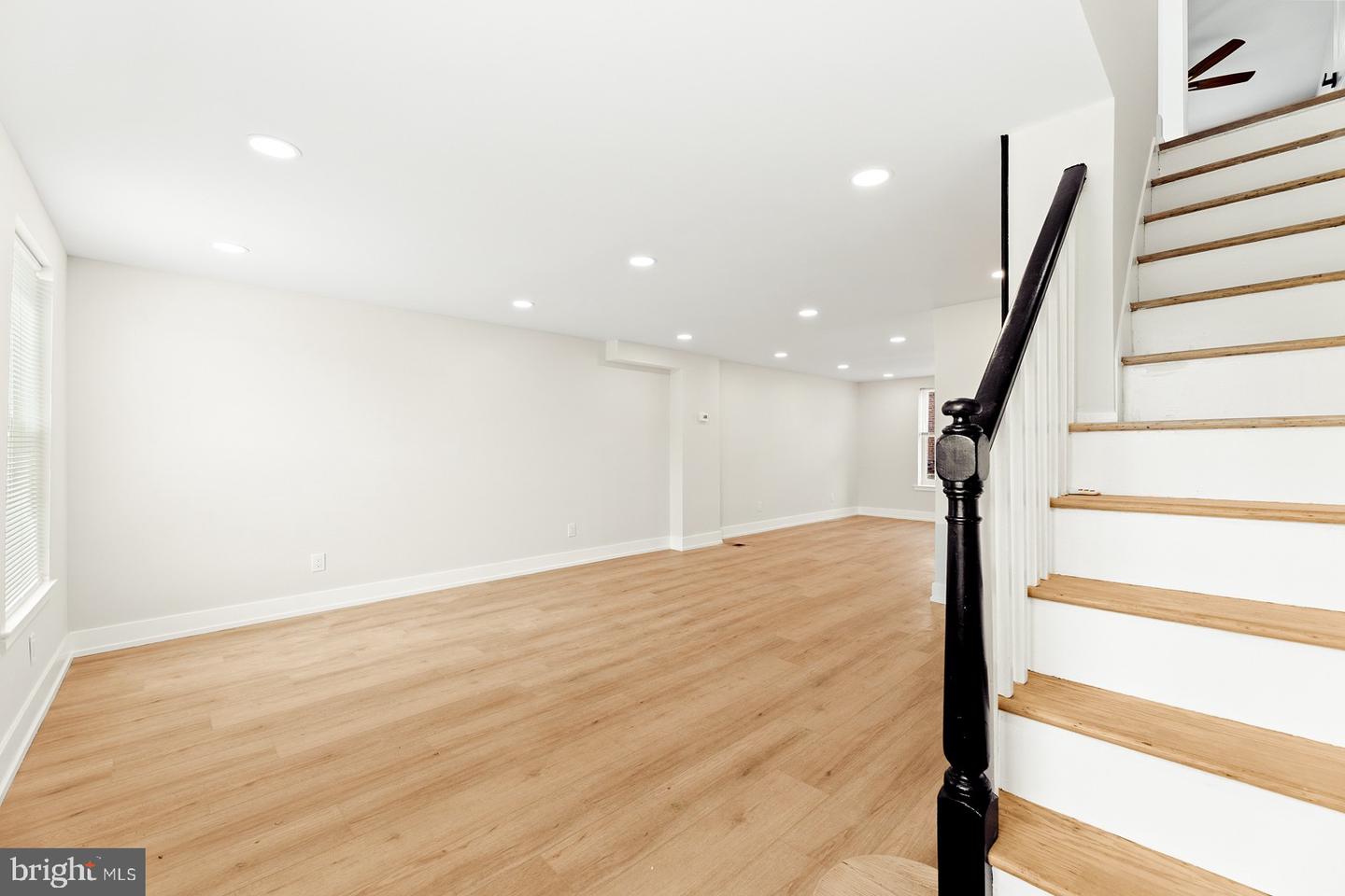 613 Anchor Property Photo 7