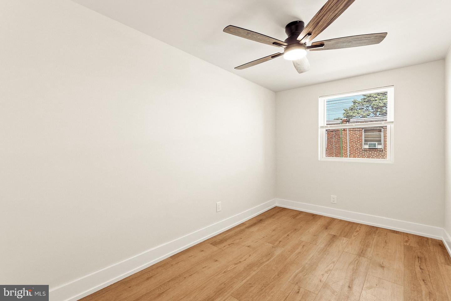 613 Anchor Property Photo 17