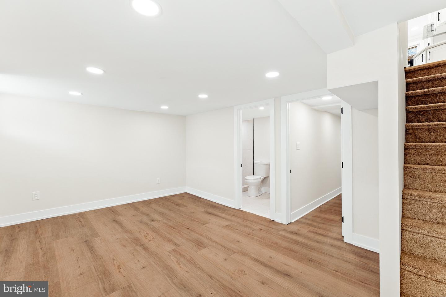 613 Anchor Property Photo 24
