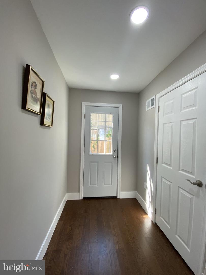 1630 S 27th St Property Photo 11