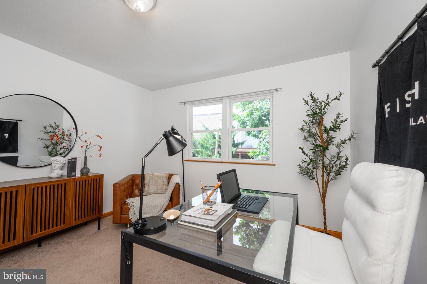 2324 Sepviva St Property Photo 12