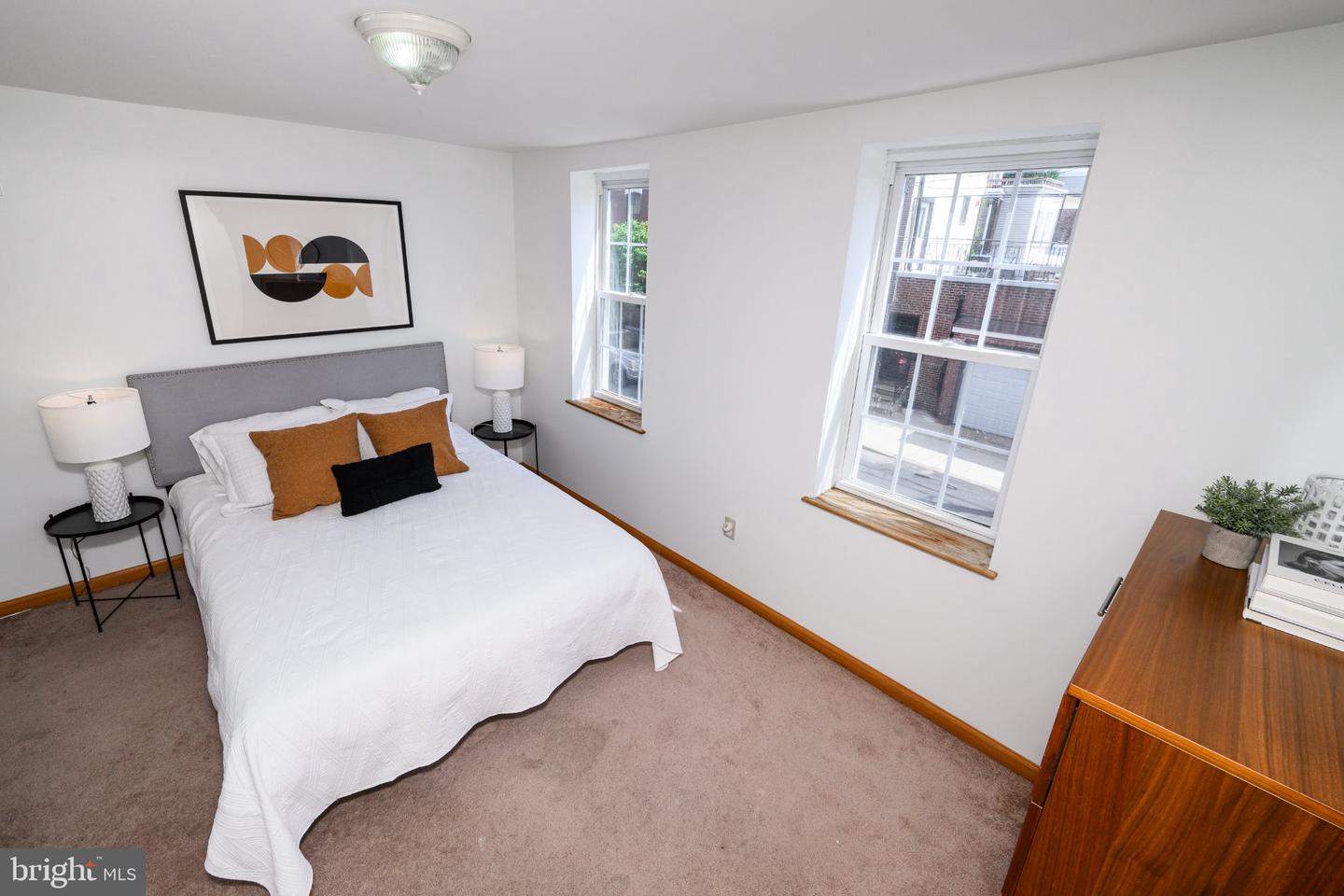 2324 Sepviva St Property Photo 21