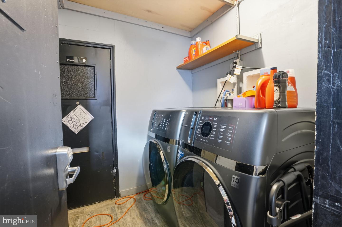 2533 W Girard Ave Property Photo 48