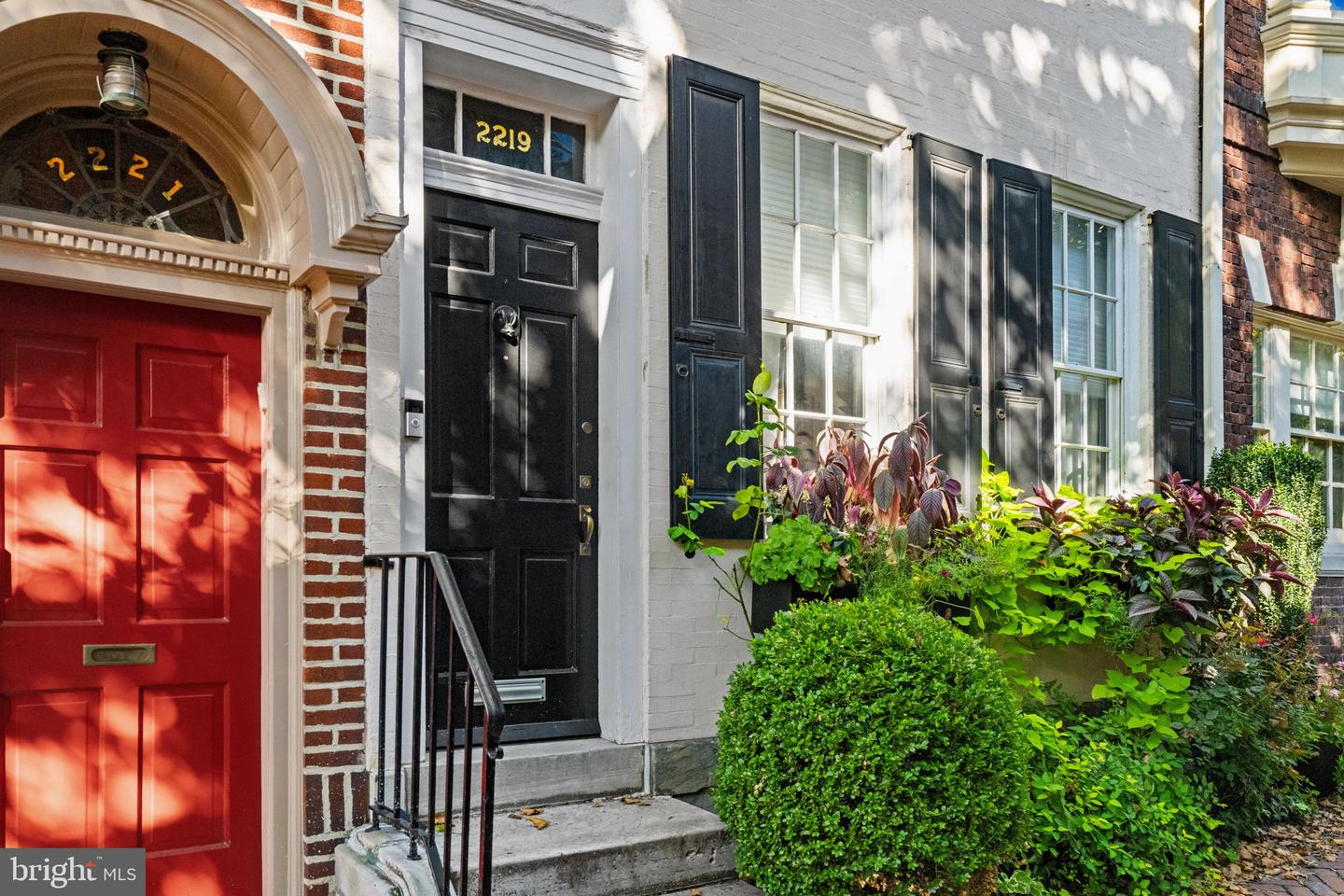2219 RITTENHOUSE SQ Property Photo 1