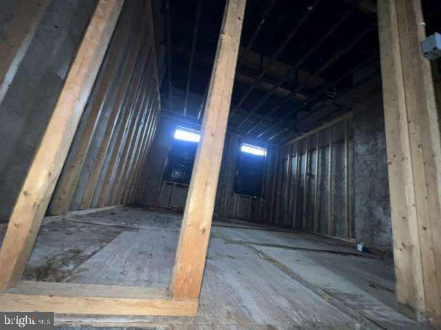 1912 N 31st St Property Photo 17