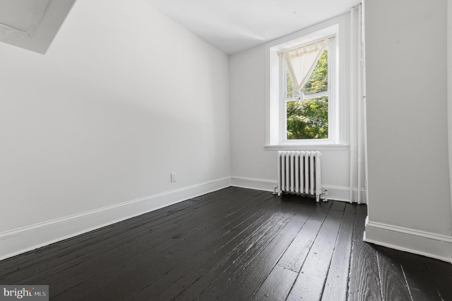 3693 Calumet St Property Photo 21