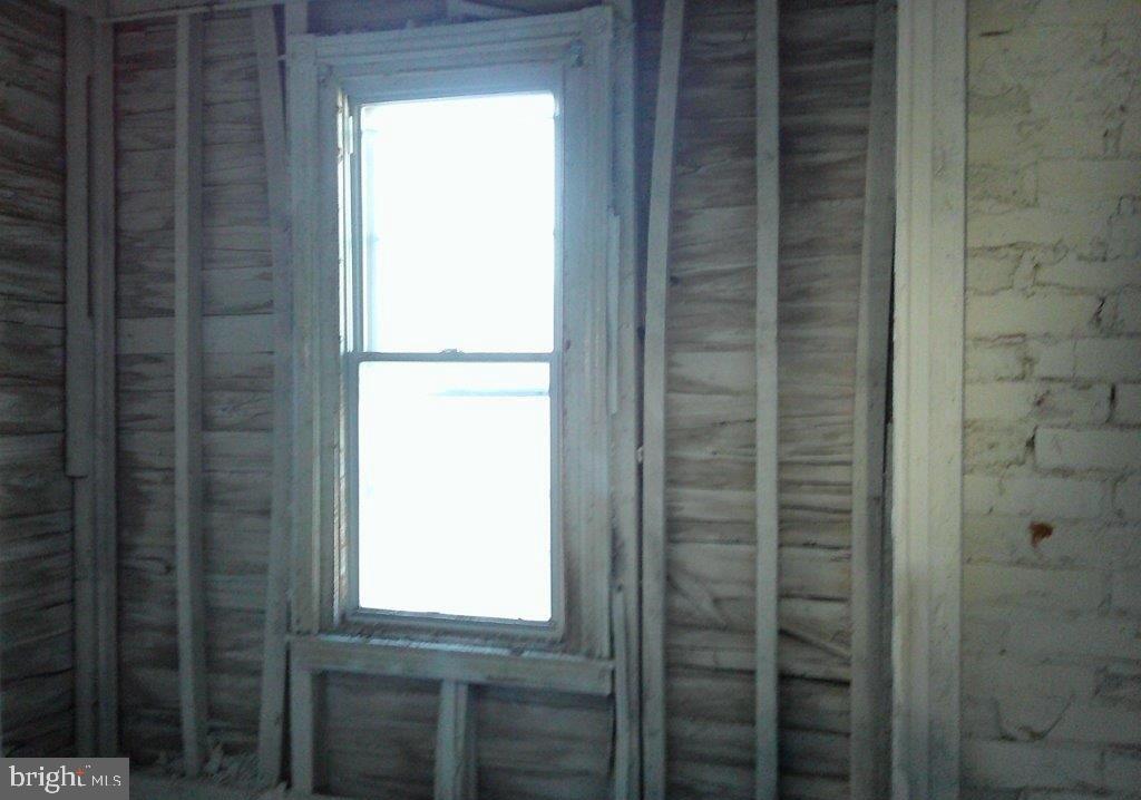 2344 Pierce St Property Photo 9