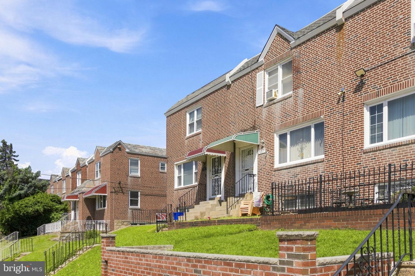 6617 W Girard Ave Property Photo 3