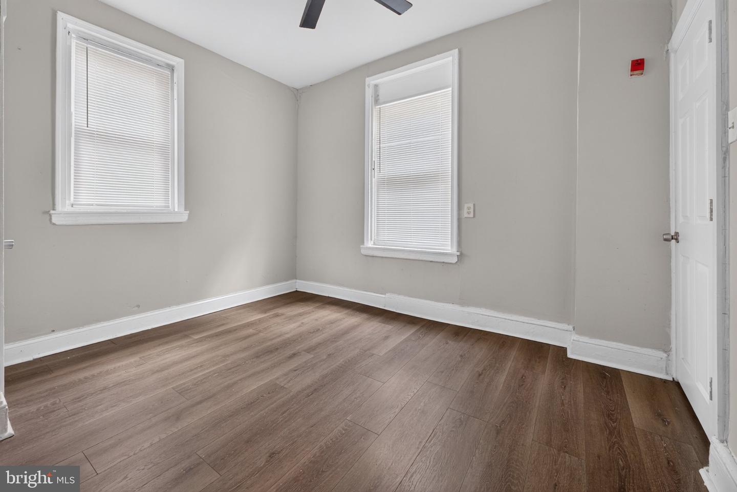 2721 W Lehigh Ave Property Photo 11