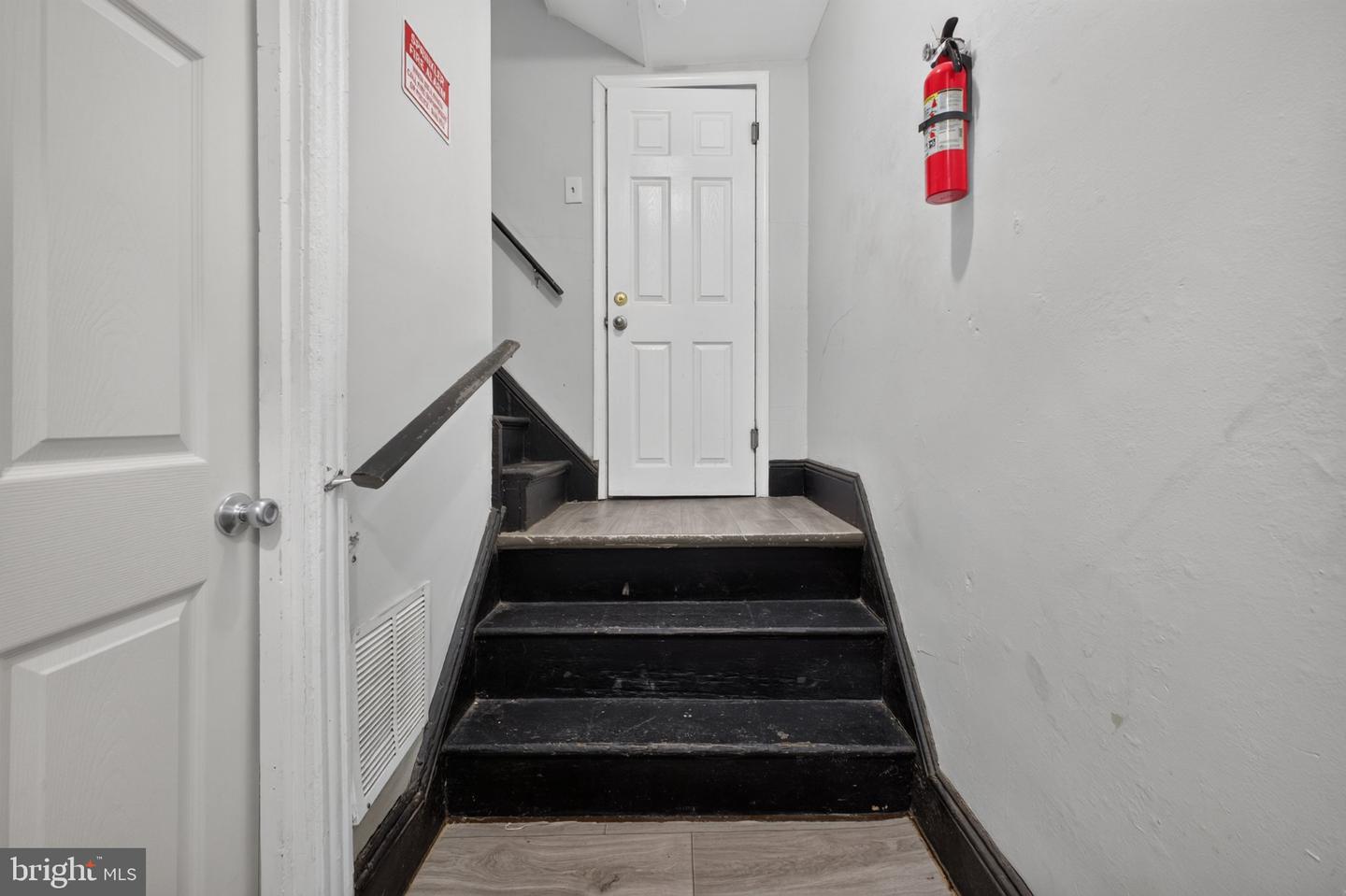 2721 W Lehigh Ave Property Photo 16