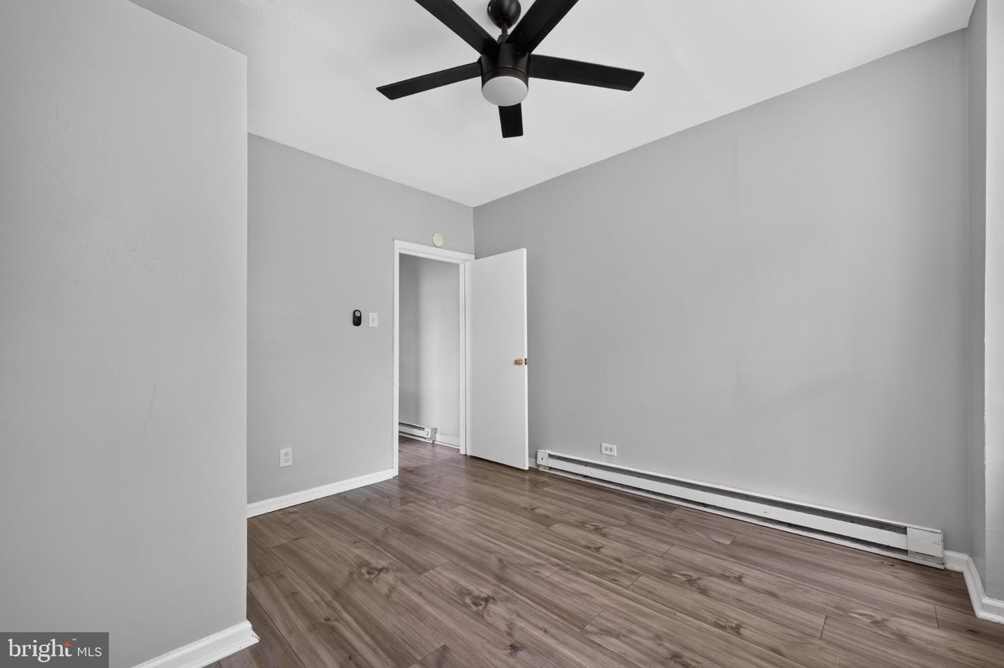 2721 W Lehigh Ave Property Photo 25