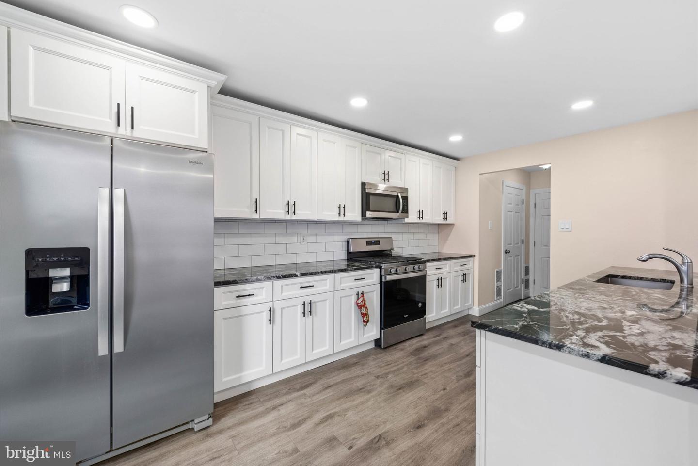 105 Rennard Ter Property Photo 13