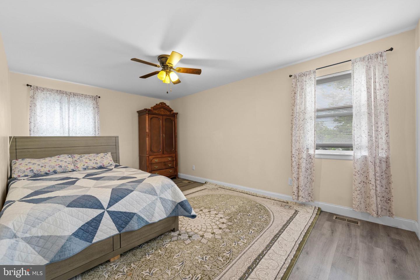 105 Rennard Ter Property Photo 20