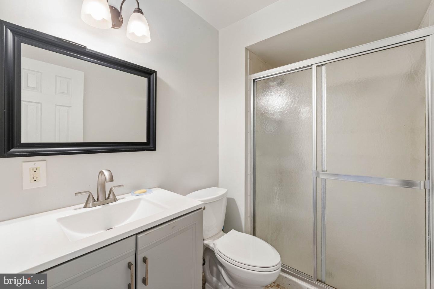 105 Rennard Ter Property Photo 23