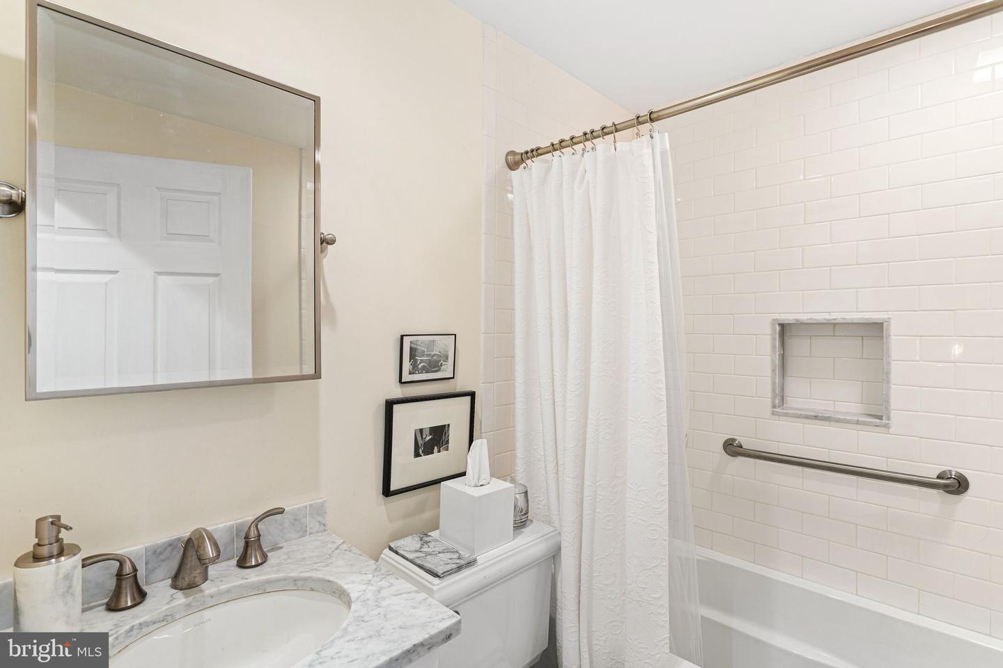 2343 Perot St Property Photo 31