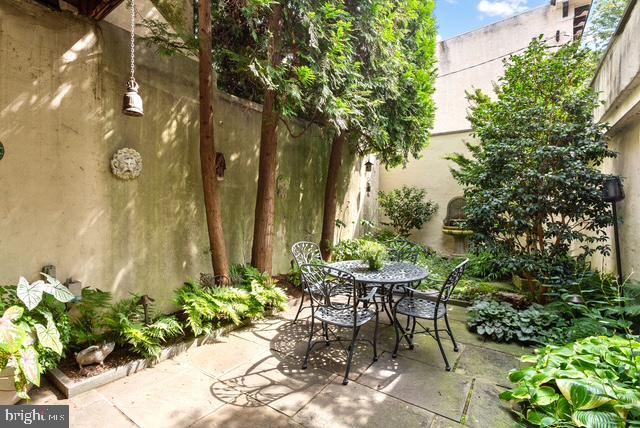 2343 Perot St Property Photo 32