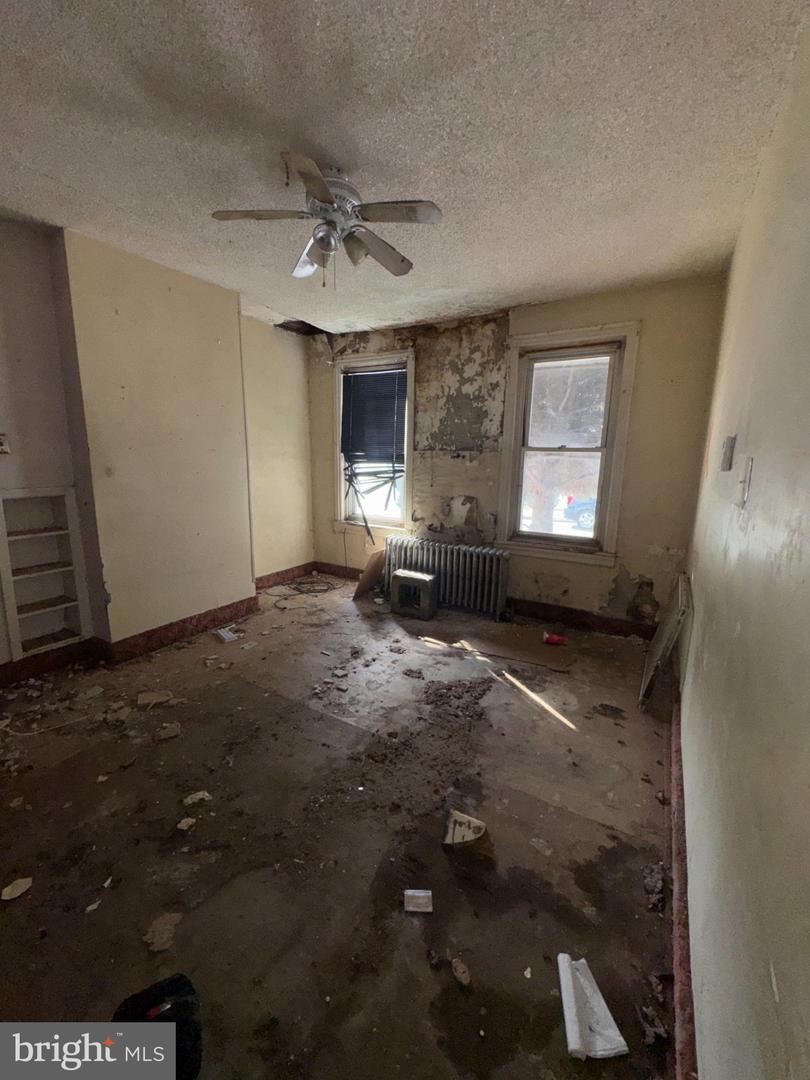 4271 Paul St Property Photo 8