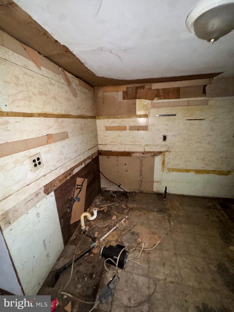 4271 Paul St Property Photo 14