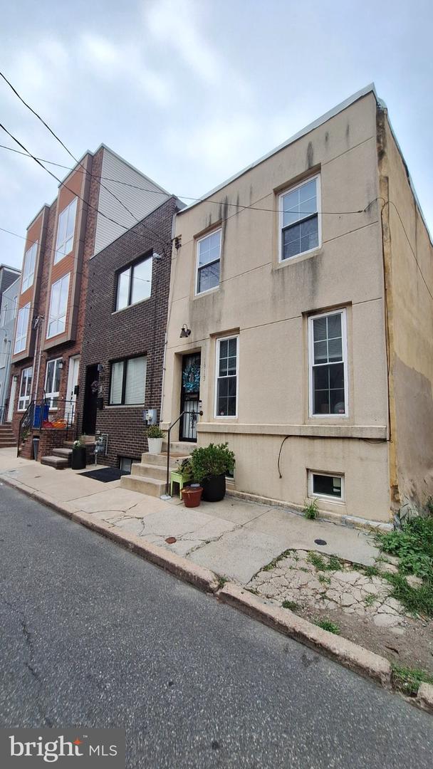1913 Gerritt St Property Photo 1