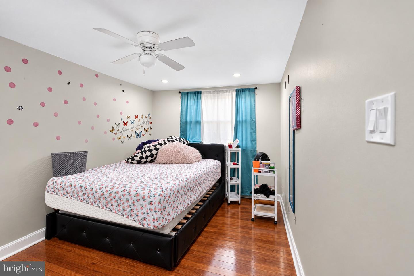 8081 Fayette St Property Photo 8